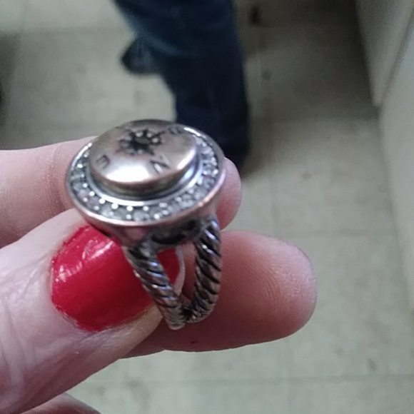 Compass ring - Picture 2 of 3
